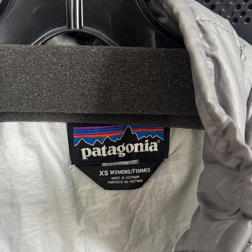 Patagonia Gray Puffer Jacket - Picture 2 of 4